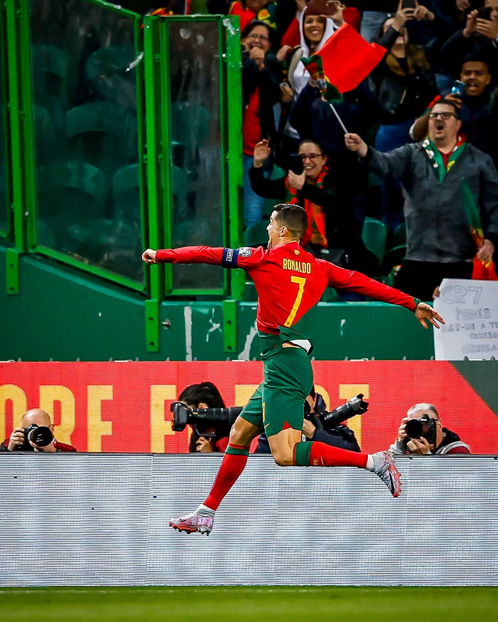 关于葡萄牙力克列支敦士登，欧预赛取得突破的信息