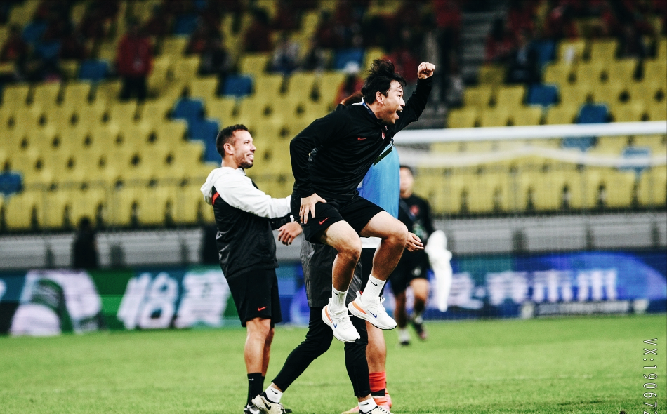 联赛劲旅对决现场气氛热烈值得期待 联赛劲旅对决现场气氛热烈值得期待