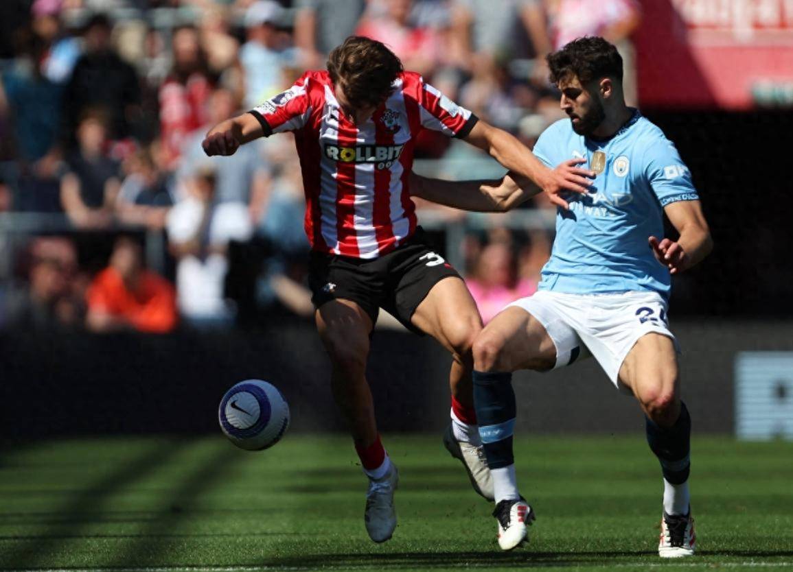 包含南安普顿主场不敌曼城，遭遇惨败的词条