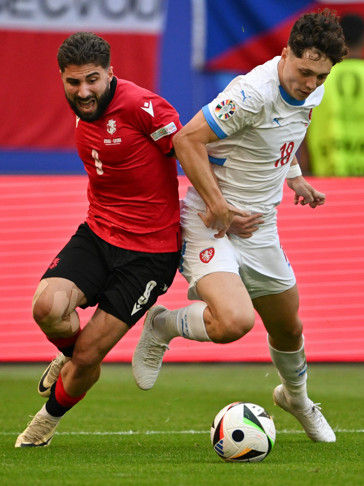 捷克队反思失利,明确下轮战术调整计划的简单介绍 捷克队反思失利,明确下轮战术调整计划的简单介绍