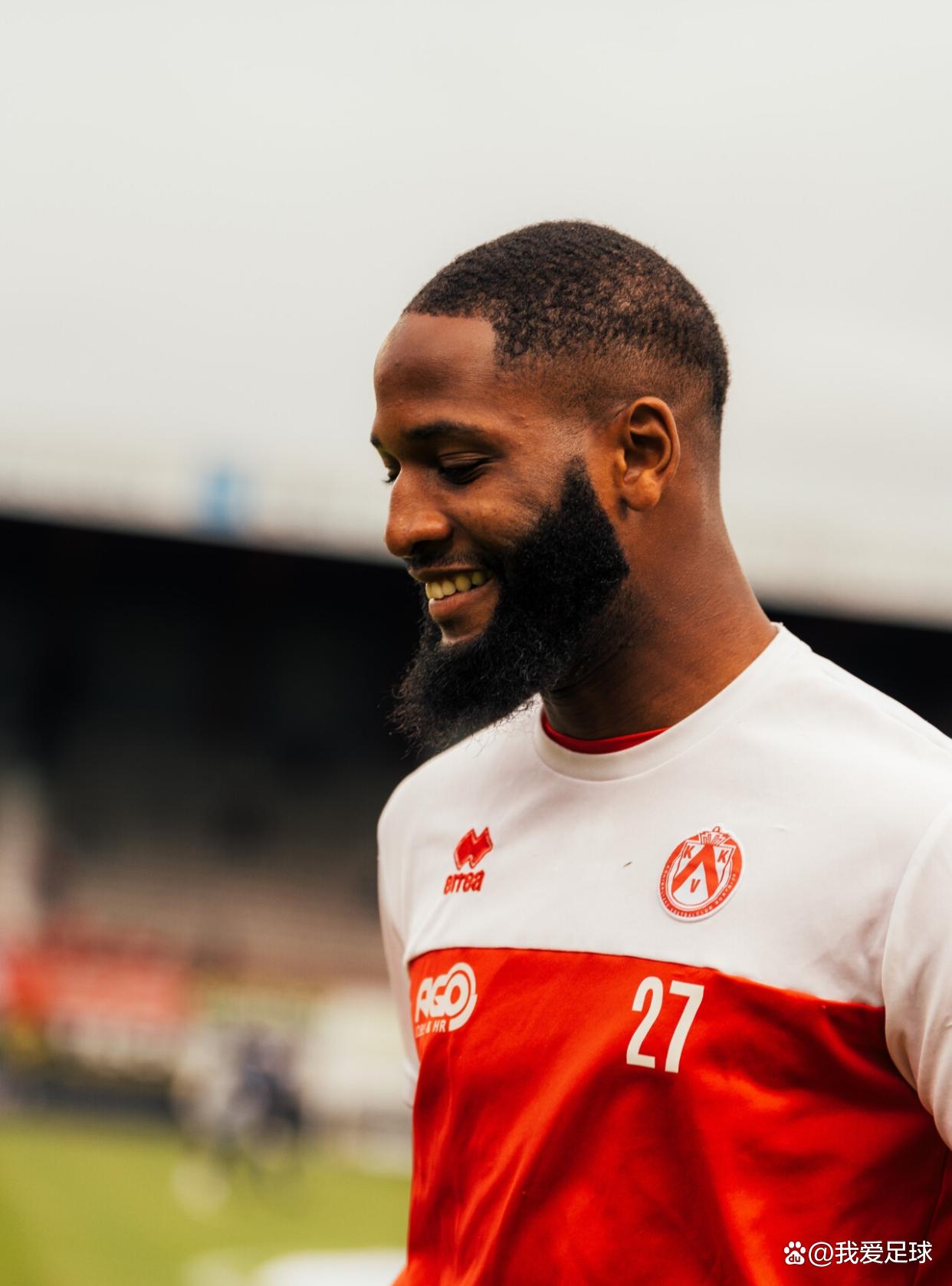 利兹联小将崭露头角,展现出色技术天赋的简单介绍 利兹联小将崭露头角,展现出色技术天赋的简单介绍