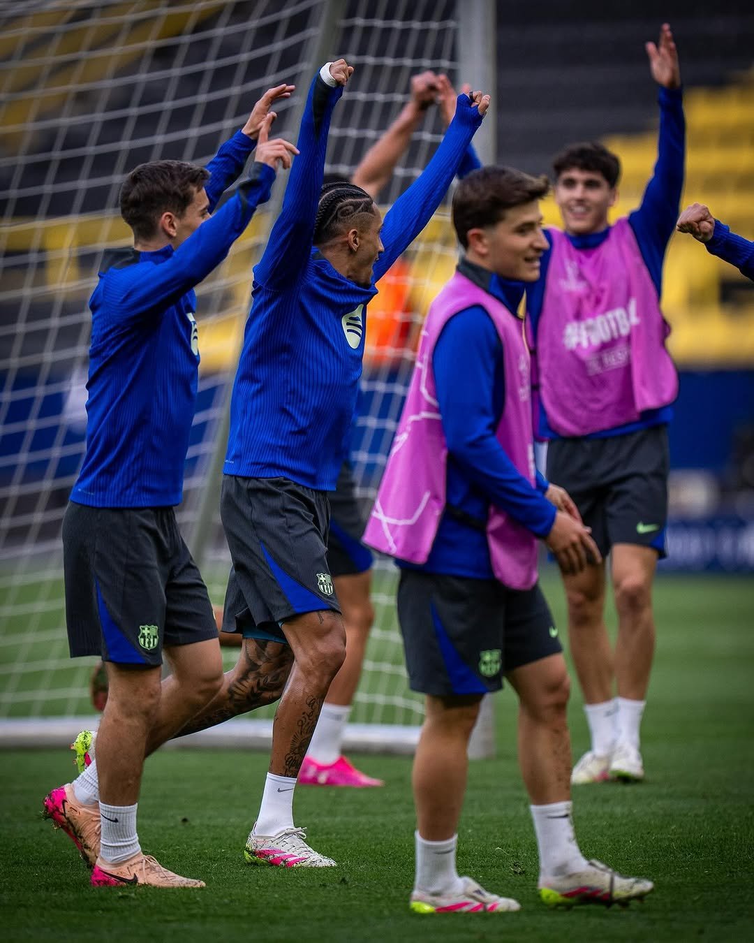 爱游戏培训-包含多特蒙德前锋在关键时刻帮助球队击败对手的词条