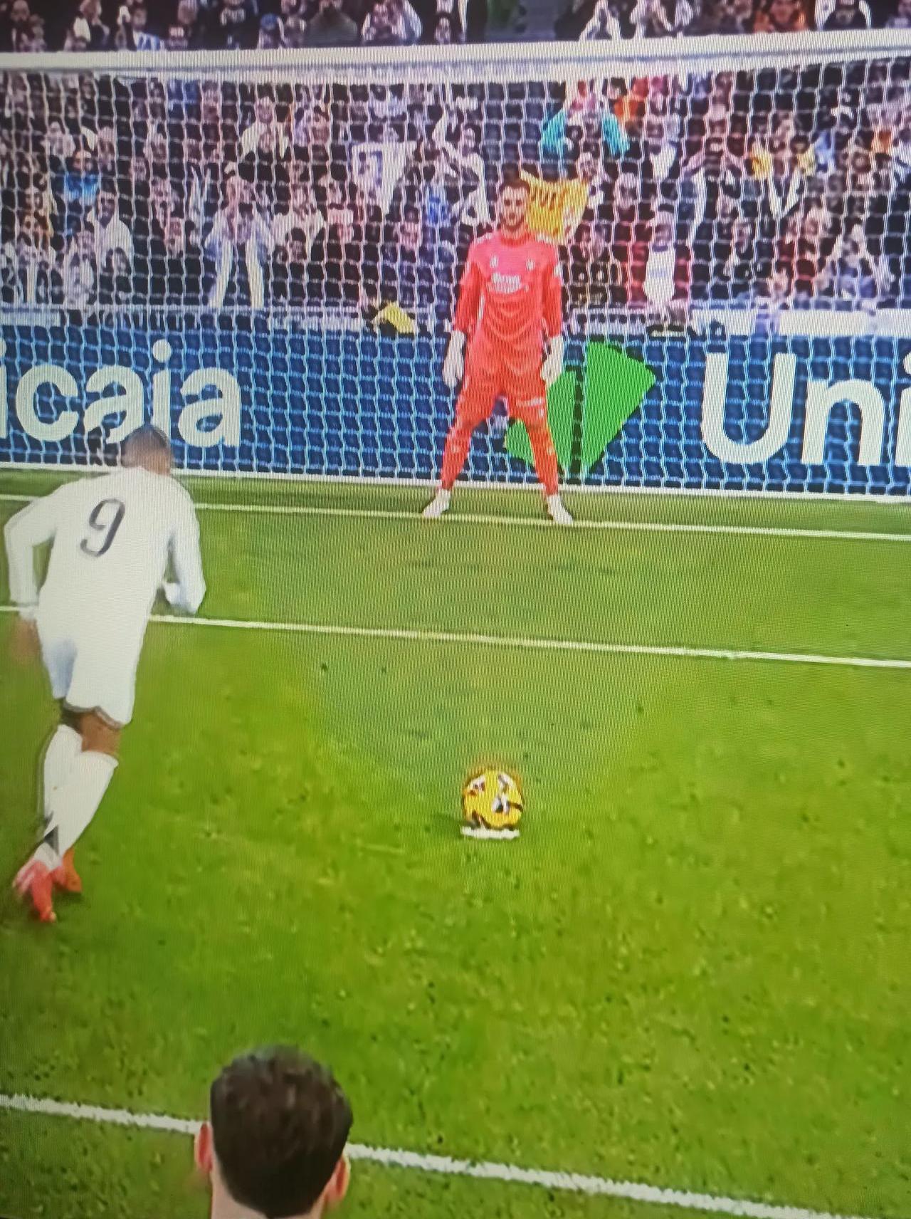 包含皇家贝蒂斯客场击败巴伦西亚,豪取三分的词条 包含皇家贝蒂斯客场击败巴伦西亚,豪取三分的词条