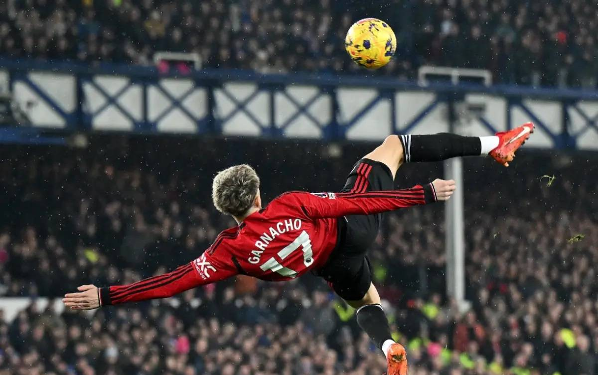 爱游戏网页版登录入口-包含热刺客场积压对手，曼联硬仗在前的词条