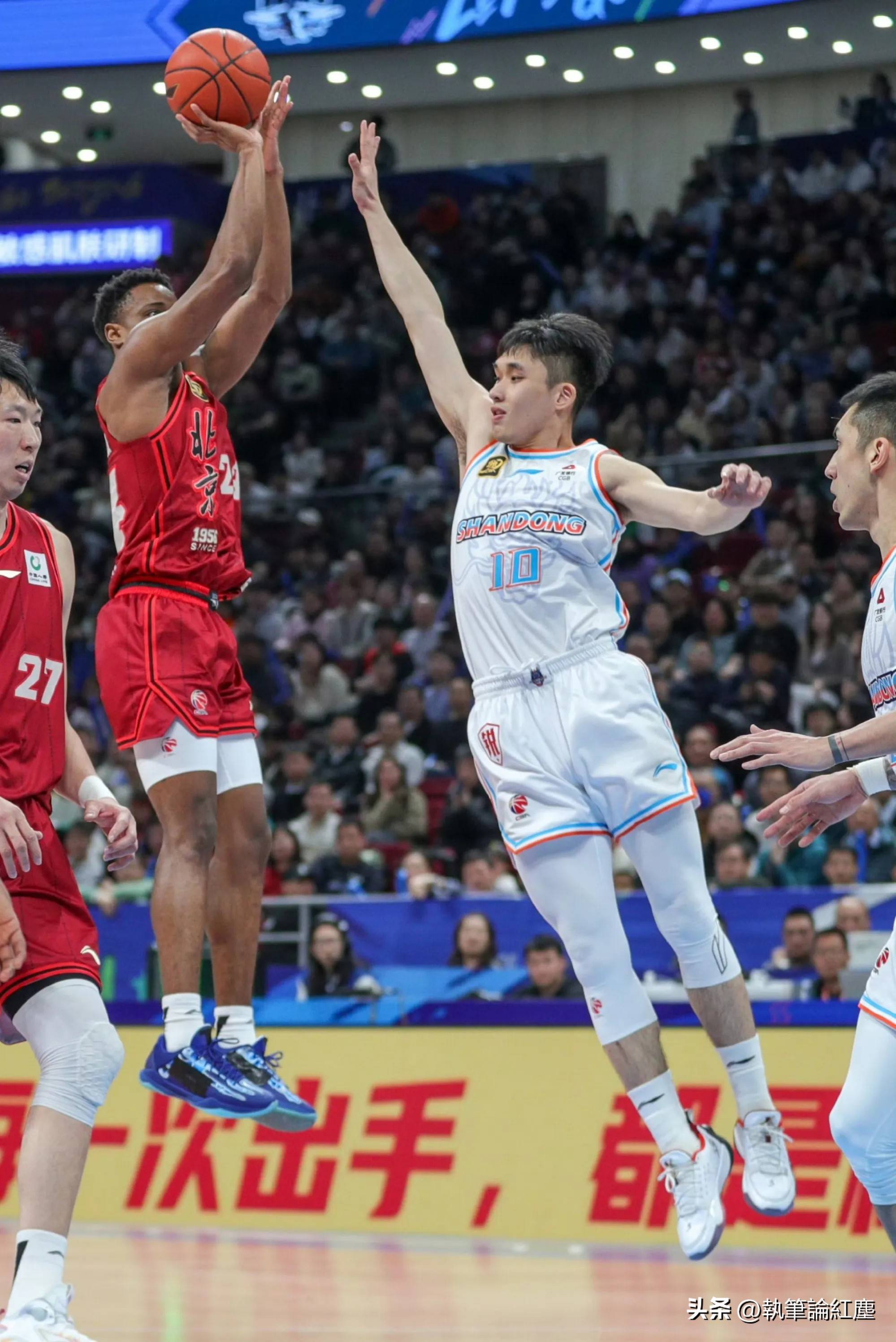 爱游戏网站-浙江东阳光队主场迎战北京首钢