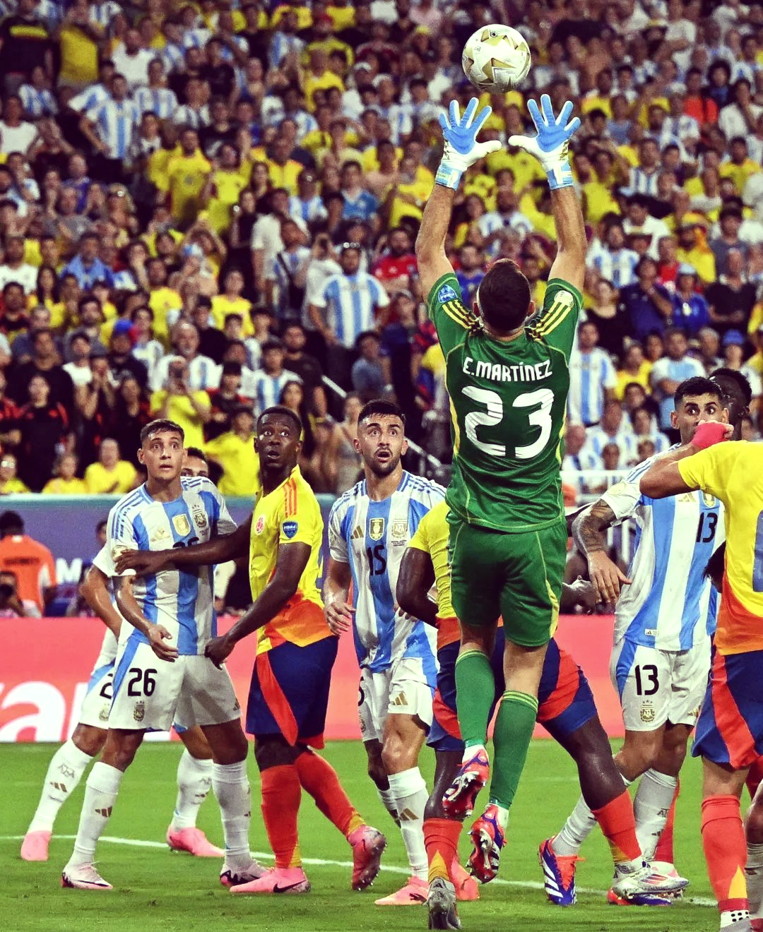 爱游戏app-关于欧预赛：阿根廷表现抢眼，连胜在望的信息