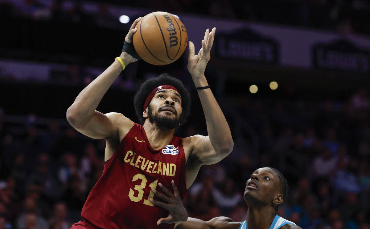 包含太阳惨败爵士,主力球员伤病加重的词条 包含太阳惨败爵士,主力球员伤病加重的词条