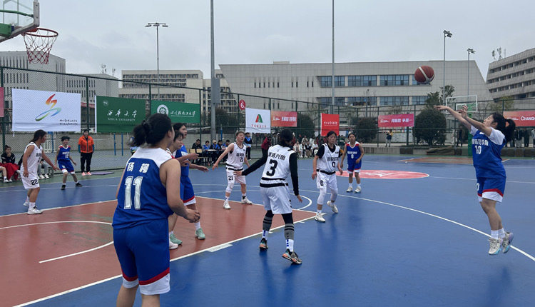 女子篮球联赛新赛季拉开序幕